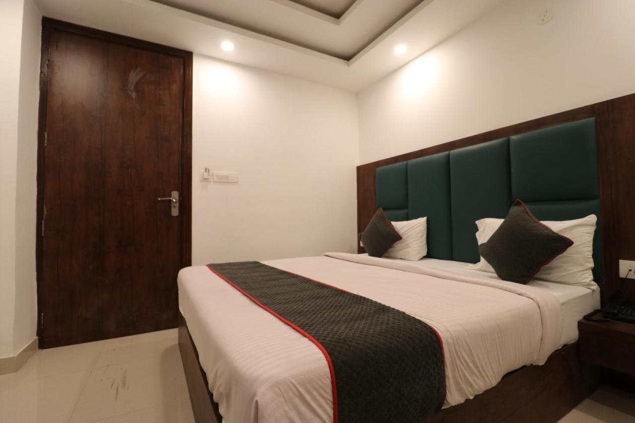 ניו דלהי Hotel Krone A Family Hotel Near Igi Airport Delhi מראה חיצוני תמונה