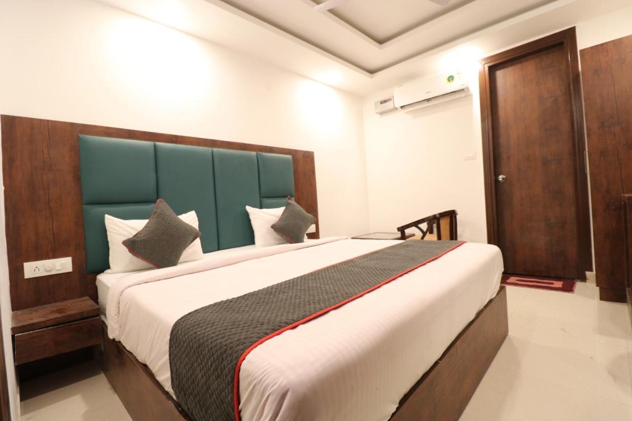 ניו דלהי Hotel Krone A Family Hotel Near Igi Airport Delhi מראה חיצוני תמונה