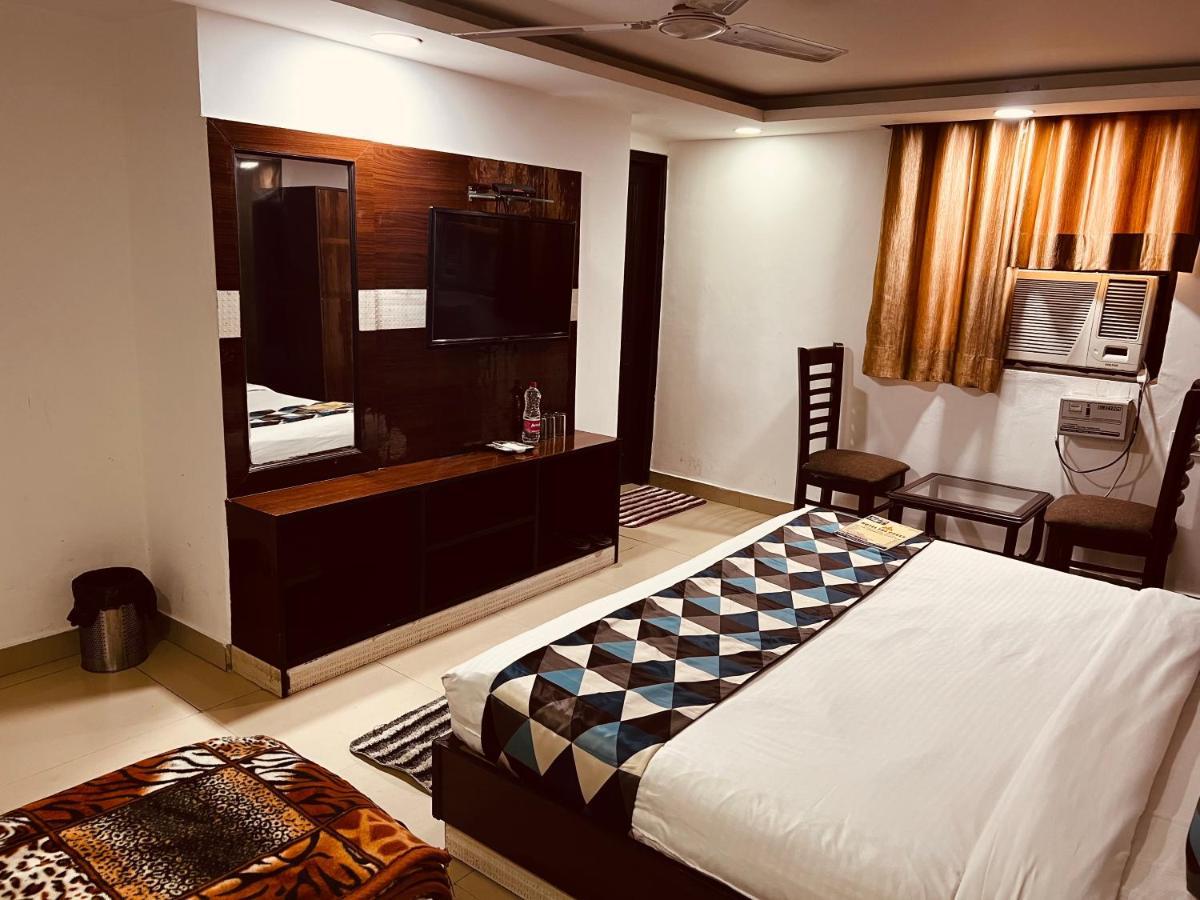 ניו דלהי Hotel Krone A Family Hotel Near Igi Airport Delhi מראה חיצוני תמונה
