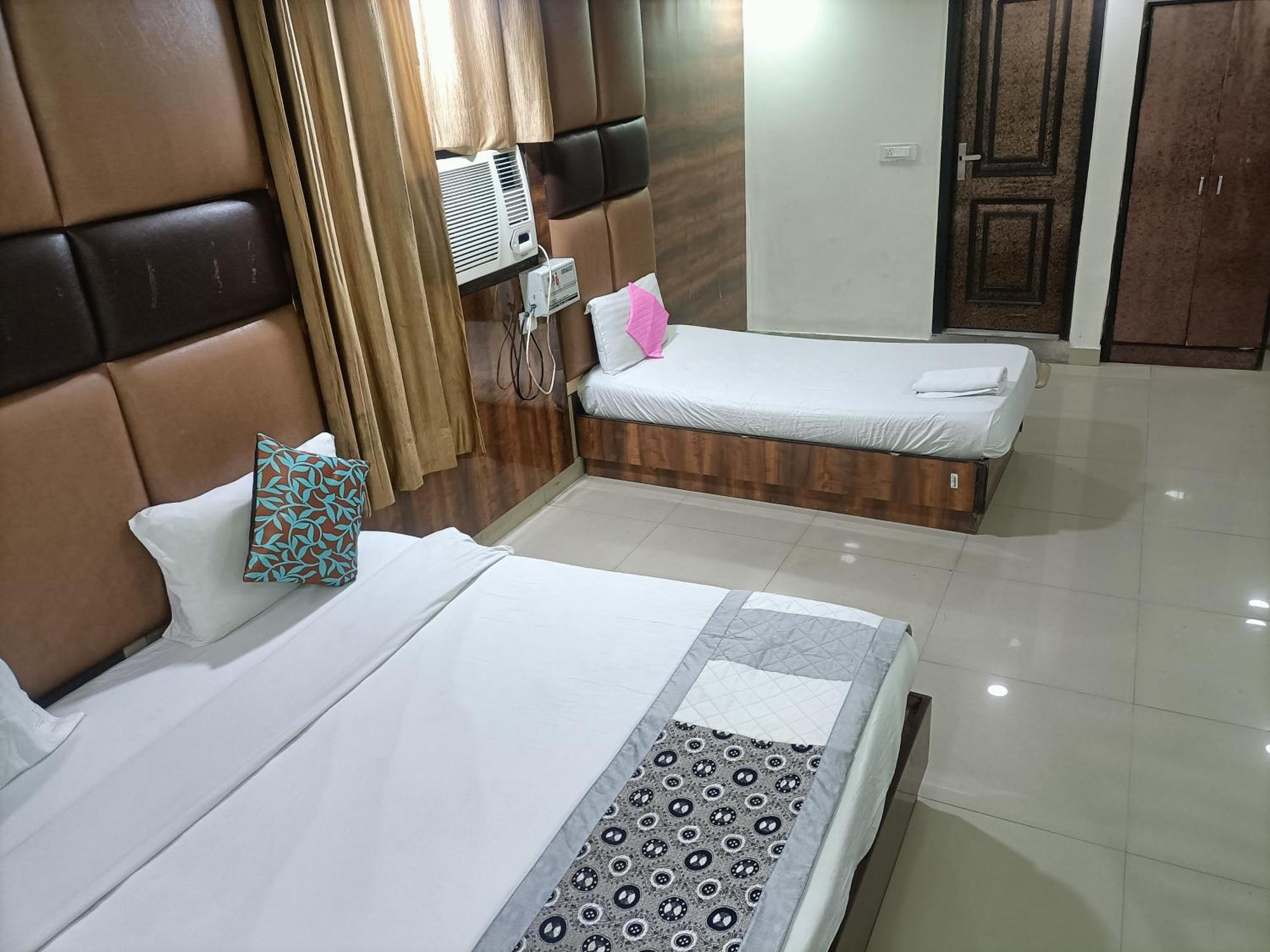ניו דלהי Hotel Krone A Family Hotel Near Igi Airport Delhi מראה חיצוני תמונה