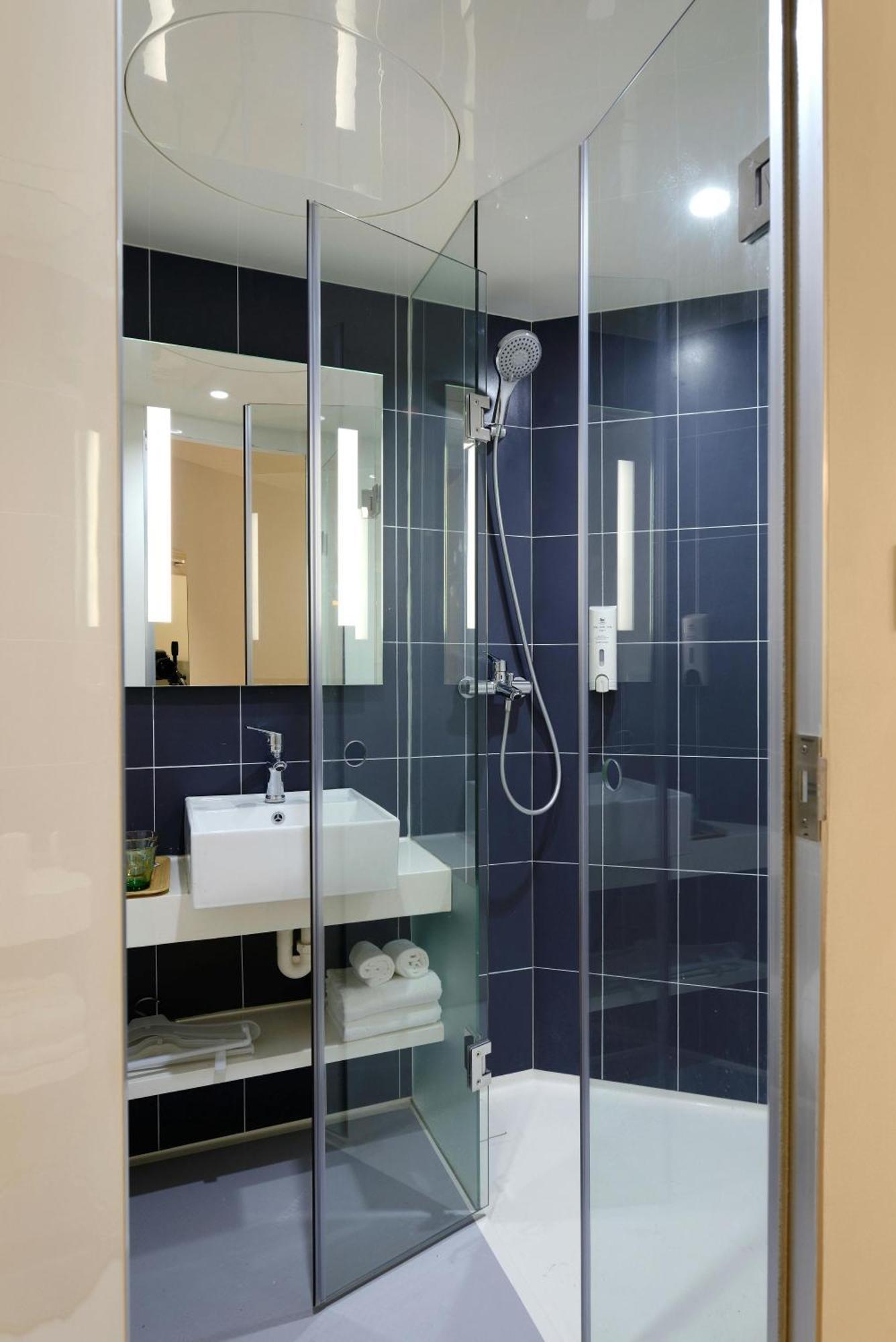 ניו דלהי Hotel Krone A Family Hotel Near Igi Airport Delhi מראה חיצוני תמונה