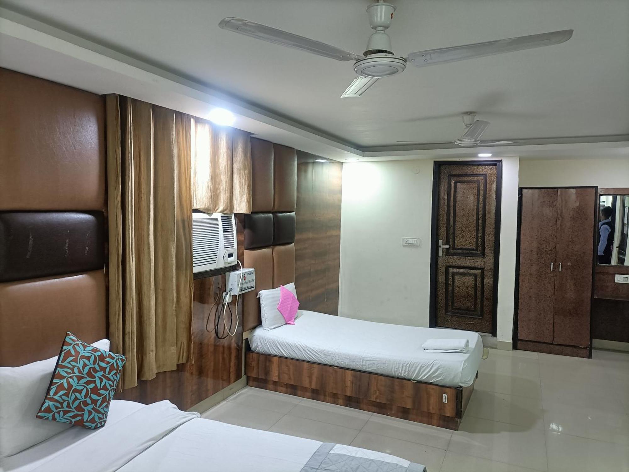 ניו דלהי Hotel Krone A Family Hotel Near Igi Airport Delhi מראה חיצוני תמונה